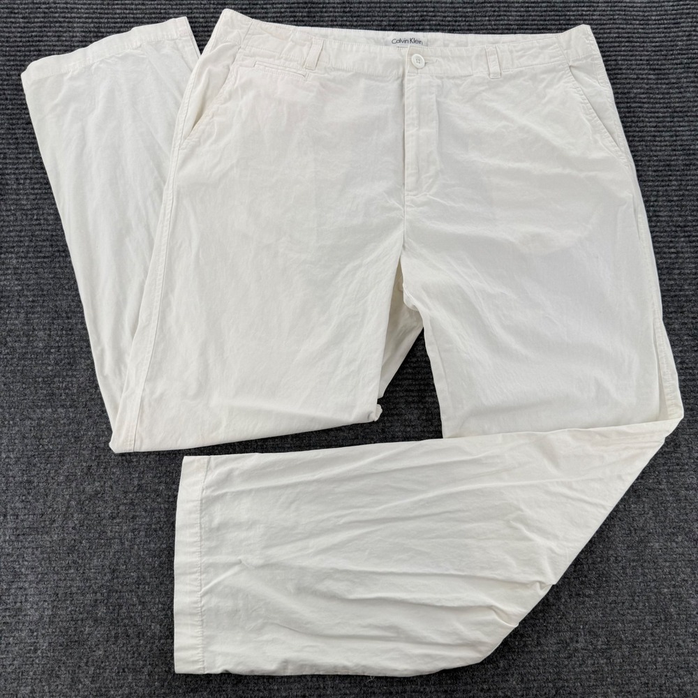 Calvin Klein Mens 38x32 White Cotton Chino Pants Straight Leg Casual Classic